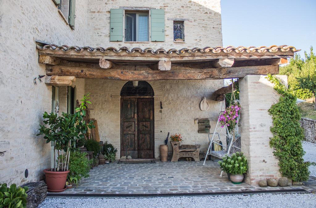 Bed and Breakfast Poggio Dei Prugnoli Tavoleto Zewnętrze zdjęcie