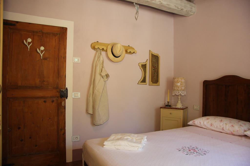 Bed and Breakfast Poggio Dei Prugnoli Tavoleto Zewnętrze zdjęcie